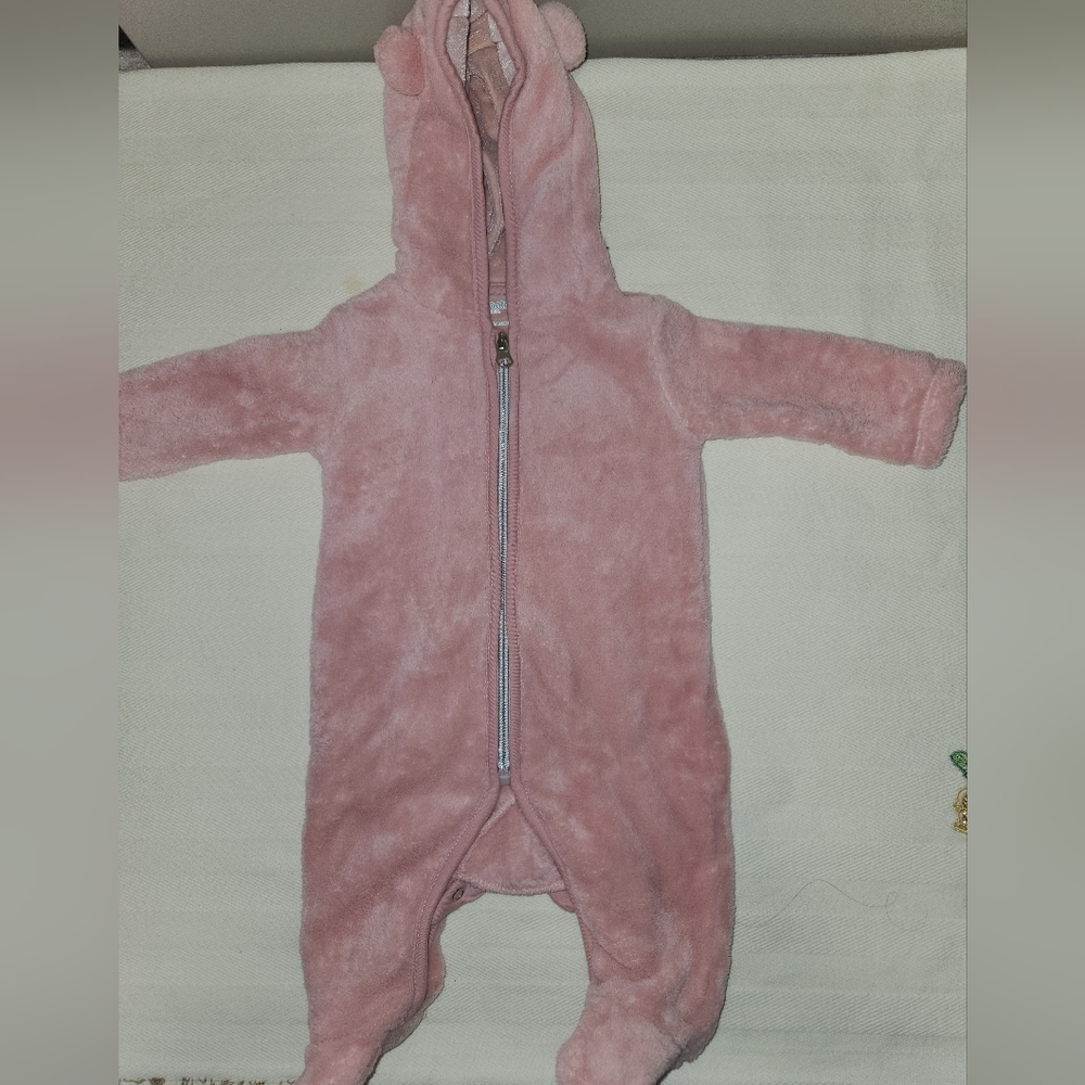 Fleece bodysuit for babies size 1-3 months